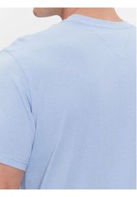 Tommy Jeans T-Shirt Essential Flag DM0DM18263 Błękitny Slim Fit. Kolor: niebieski. Materiał: bawełna