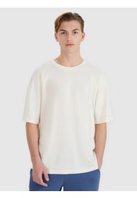 4f - 4F T-shirt oversize z modalem męski - biała S. Okazja: na co dzień. Kolor: biały. Materiał: dzianina, materiał, bawełna. Długość rękawa: krótki rękaw. Długość: krótkie. Styl: klasyczny, sportowy, casual