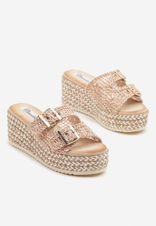 Born2be - Beżowo-Różowe Klapki na Plecionym Koturnie z Tweedową Cholewką Desawena. Okazja: na co dzień. Kolor: beżowy. Materiał: jeans. Sezon: lato. Obcas: na koturnie. Styl: elegancki, casual