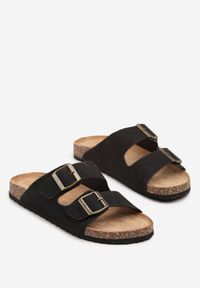 Born2be - Czarne Klapki na Grubej Korkowej Podeszwie z Klamrą Banidia. Okazja: na co dzień, na spacer. Kolor: czarny. Styl: casual #6