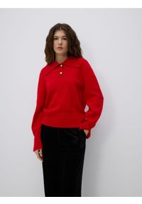 Reserved - Wełniany sweter z kołnierzem - czerwony. Kolor: czerwony. Materiał: wełna