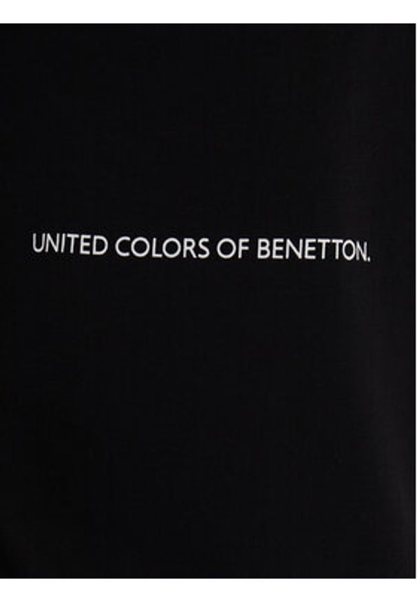 United Colors of Benetton - United Colors Of Benetton Koszulka piżamowa 30964M021 Czarny Regular Fit. Kolor: czarny. Materiał: bawełna