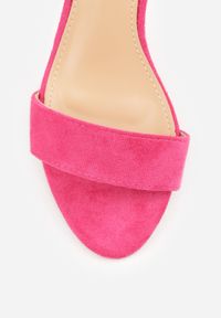 Renee - Fuksjowe Sandały na Słupku z Imitacji Skóry Zdobione Elementami o Metalicznym Wykończeniu Aloeli. Okazja: na spotkanie biznesowe, na wesele, na ślub cywilny. Zapięcie: sprzączka. Kolor: różowy. Materiał: skóra. Wzór: aplikacja. Obcas: na słupku. Styl: biznesowy #4