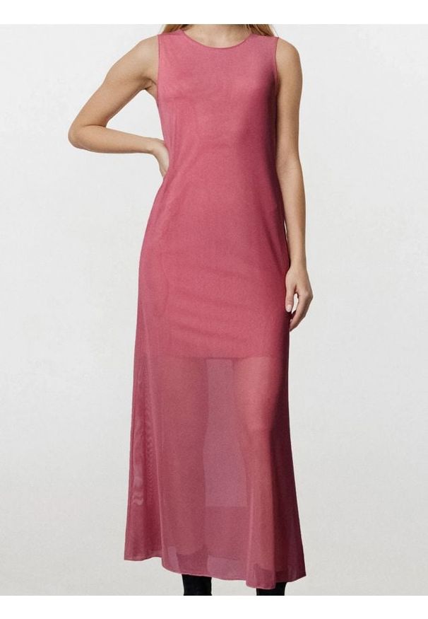 Sinsay - Długa sukienka we wzór kwiatowy - różowy. Kolor: różowy. Wzór: kwiaty. Długość: maxi