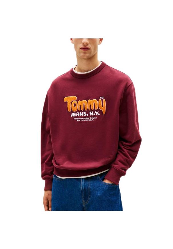 TOMMY HILFIGER - Bluza polarowa TOMMY JEANS TJM RLX BOUCLE FNT PLY C Bordeaux. Kolor: czerwony. Materiał: polar, jeans