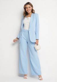 Born2be - Jasnoniebieska Marynarka Ozdobiona Imitacją Kieszeni Sovzedi. Okazja: na spotkanie biznesowe. Kolor: niebieski. Materiał: jeans. Wzór: aplikacja. Styl: elegancki, biznesowy #7