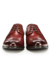 Wittchen - Męskie buty do garnituru z dziurkowaniem. Kolor: czerwony. Materiał: skóra. Wzór: ażurowy. Styl: elegancki #6