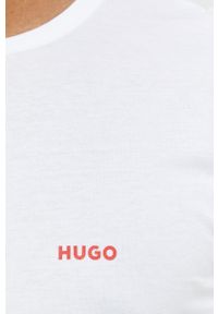 Hugo - HUGO t-shirt bawełniany 3-pack kolor biały z nadrukiem. Kolor: biały. Materiał: bawełna. Długość rękawa: krótki rękaw. Długość: krótkie. Wzór: nadruk #3