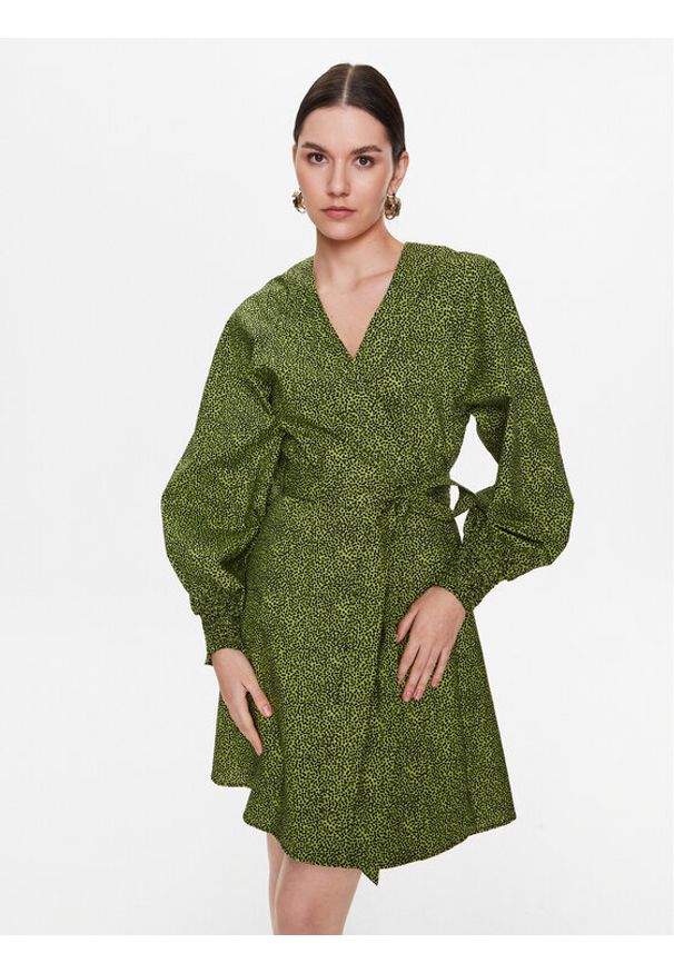 GESTUZ - Gestuz Sukienka codzienna Calliope 10906954 Zielony Regular Fit. Okazja: na co dzień. Kolor: zielony. Materiał: bawełna. Typ sukienki: proste. Styl: casual