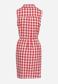 Born2be - Czerwono-Biała Sukienka Koszulowa z Wiskozy z Materiałowym Paskiem w Talii Rivasolin. Okazja: na spacer, na co dzień. Kolor: czerwony. Materiał: wiskoza, materiał. Sezon: lato. Typ sukienki: koszulowe. Styl: casual #2