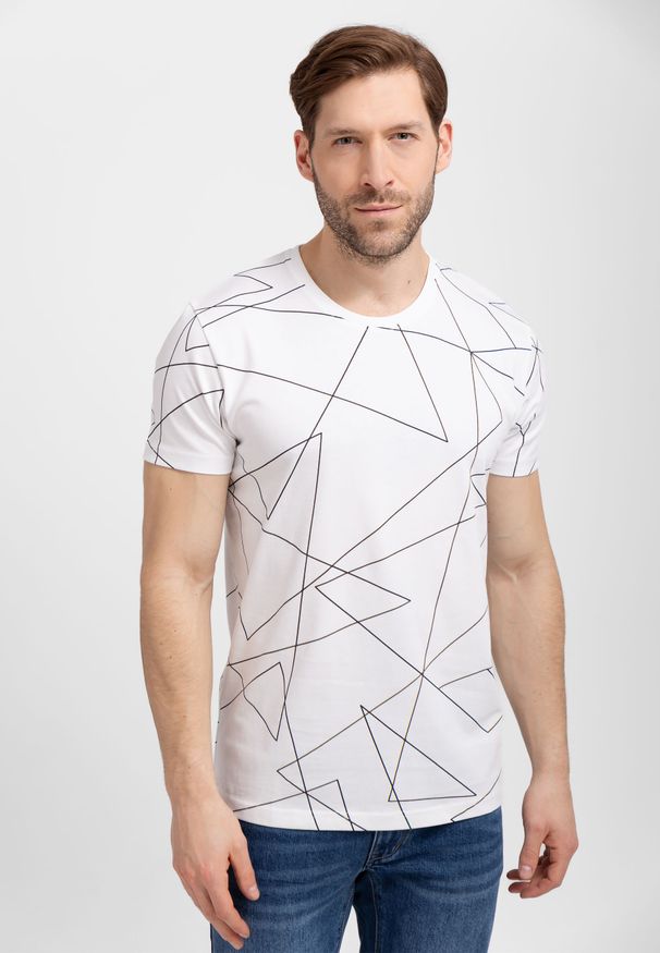 Volcano - Bawełniana koszulka T-CAUSE. Okazja: na co dzień. Kolor: biały. Materiał: bawełna. Długość rękawa: krótki rękaw. Długość: krótkie. Wzór: nadruk, geometria. Styl: casual, klasyczny