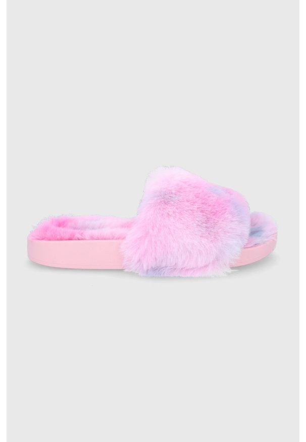 Steve Madden - Kapcie. Kolor: beżowy. Materiał: guma