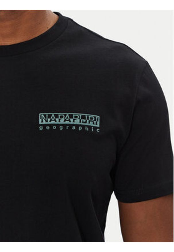 Napapijri T-Shirt S-Vignoni NP0A4ILX Czarny Regular Fit. Kolor: czarny. Materiał: bawełna