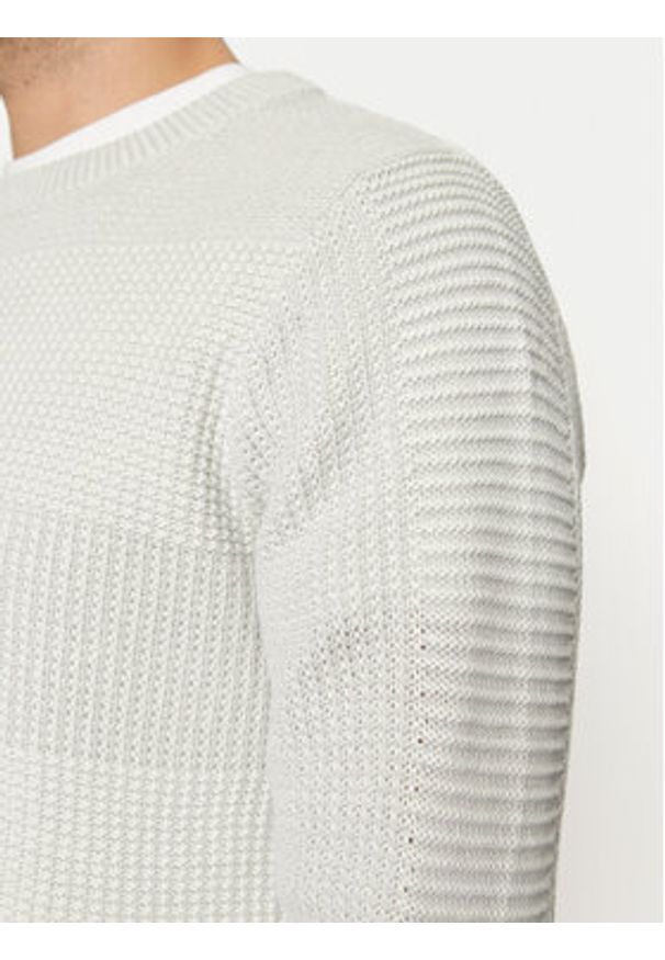 Jack & Jones - Jack&Jones Sweter Hugo 12258607 Szary Regular Fit. Kolor: szary. Materiał: syntetyk