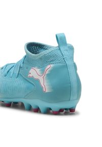 Puma - Młodzieżowe buty piłkarskie FUTURE 8 MATCH RE-CHARGE MG PUMA. Kolor: różowy, niebieski, wielokolorowy, biały. Sport: piłka nożna