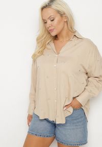 Born2be - Beżowa Koszula z Wiskozą w Drobne Hafty Navellea. Okazja: na co dzień. Kolekcja: plus size. Kolor: beżowy. Materiał: wiskoza. Długość rękawa: długi rękaw. Długość: długie. Wzór: haft. Styl: klasyczny, casual, elegancki #6