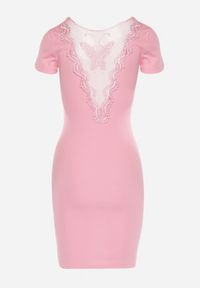 Born2be - Różowa Sukienka z Bawełny w Prążki z Siateczką i Motylkiem na Plecach Listeria. Kolor: różowy. Materiał: bawełna. Długość rękawa: krótki rękaw. Wzór: prążki #3