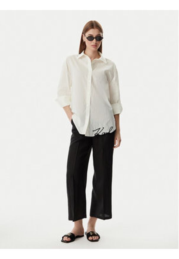 Karl Lagerfeld - KARL LAGERFELD Koszula B2W46034 Kremowy Oversize. Typ kołnierza: dekolt w karo. Kolor: kremowy. Materiał: bawełna