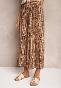 Renee - Brązowe Spodnie High Waist o Szerokich Nogawkach z Wiskozy Wykończone Gumką w Talii Krifea. Stan: podwyższony. Kolor: brązowy. Materiał: wiskoza. Sezon: lato