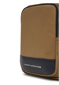 TOMMY HILFIGER - Tommy Hilfiger Saszetka Th Business Mini Reporter AM0AM13190 Brązowy. Kolor: brązowy. Materiał: materiał #6