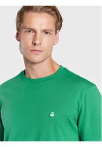United Colors of Benetton - United Colors Of Benetton T-Shirt 3MI5J1AF7 Zielony Regular Fit. Kolor: zielony. Materiał: bawełna #2