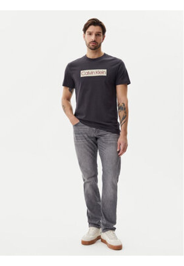 Calvin Klein Jeans Jeansy J30J327157 Szary Slim Fit. Kolor: szary