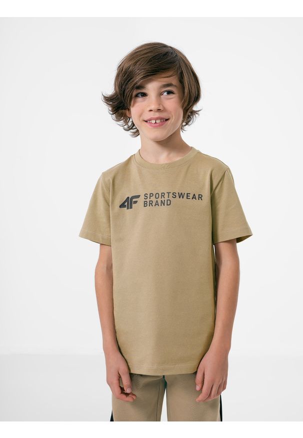 4f - T-shirt z nadrukiem chłopięcy. Kolor: brązowy. Materiał: dzianina, materiał, bawełna. Wzór: nadruk
