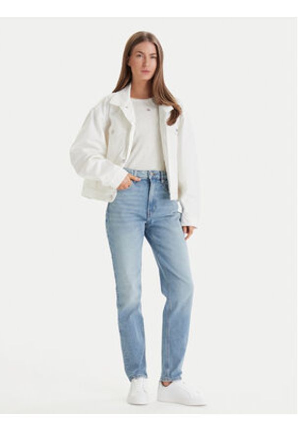 Calvin Klein Jeans Jeansy LV047F670G Niebieski Mom Fit. Kolor: niebieski
