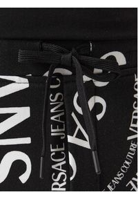 Versace Jeans Couture Szorty sportowe 80GAD3B0 FS221 Czarny Regular Fit. Kolor: czarny. Materiał: bawełna. Styl: sportowy #3