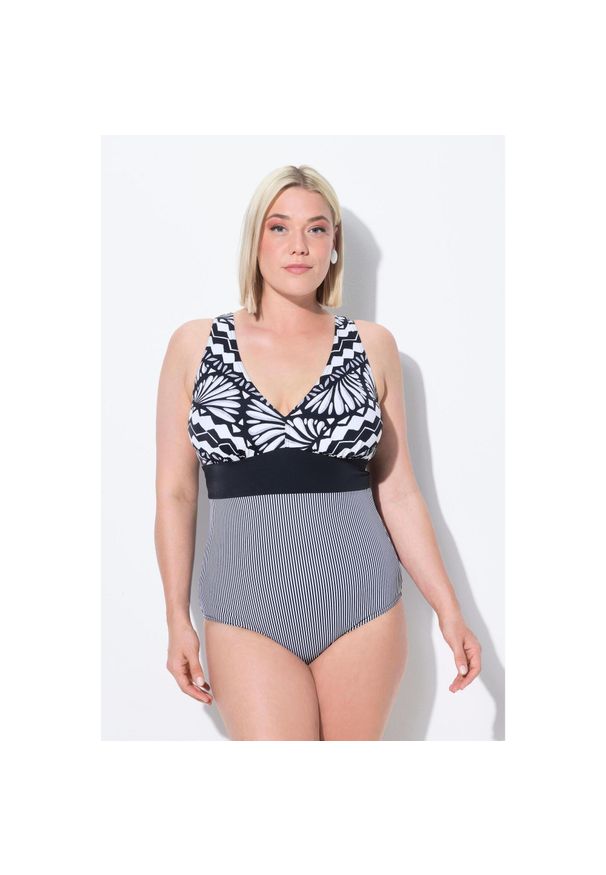 ULLA POPKEN - Damski Strój kąpielowy ozdobny pasek miękkie miseczki z recyklingu. Kolekcja: plus size. Kolor: czarny. Materiał: poliester, elastan, poliamid, materiał