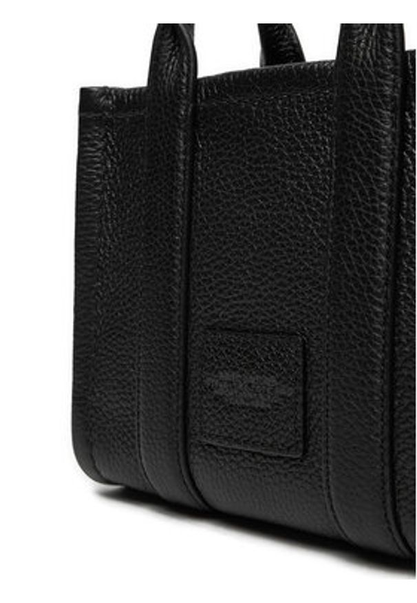 MARC JACOBS - Marc Jacobs Torebka The Leather Crossbody Tote Bag H053L01RE22 Czarny. Kolor: czarny. Materiał: skórzane