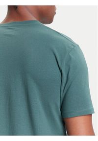 Wrangler T-Shirt Sign Off 112371479 Zielony Regular Fit. Kolor: zielony. Materiał: bawełna #5