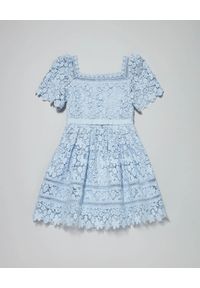 SELF PORTRAIT KIDS - Niebieska koronkowa sukienka. Typ kołnierza: dekolt kwadratowy, kokarda. Kolor: niebieski. Materiał: koronka. Wzór: aplikacja, koronka. Typ sukienki: rozkloszowane. Styl: elegancki #2