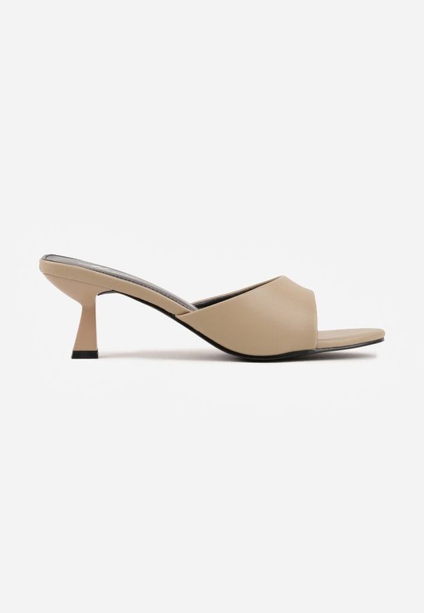 Renee - Ciemnobeżowe Klapki Peep Toe na Obcasie Kaczuszka Calinetta. Nosek buta: otwarty. Kolor: beżowy. Materiał: koronka. Obcas: na obcasie. Styl: klasyczny. Wysokość obcasa: średni