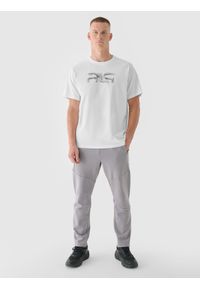 4f - 4F T-shirt oversize męski 4F x Robert Lewandowski - biały L. Kolor: biały. Materiał: dzianina, bawełna, jersey. Długość rękawa: krótki rękaw. Długość: krótkie. Wzór: gładki, nadruk, ze splotem. Styl: klasyczny