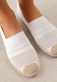 Born2be - Białe Espadryle na Płaskiej Podeszwie z Plecionki Chorisa. Okazja: do pracy, na co dzień. Kolor: biały. Materiał: jeans, len. Obcas: na płaskiej podeszwie. Styl: casual #4