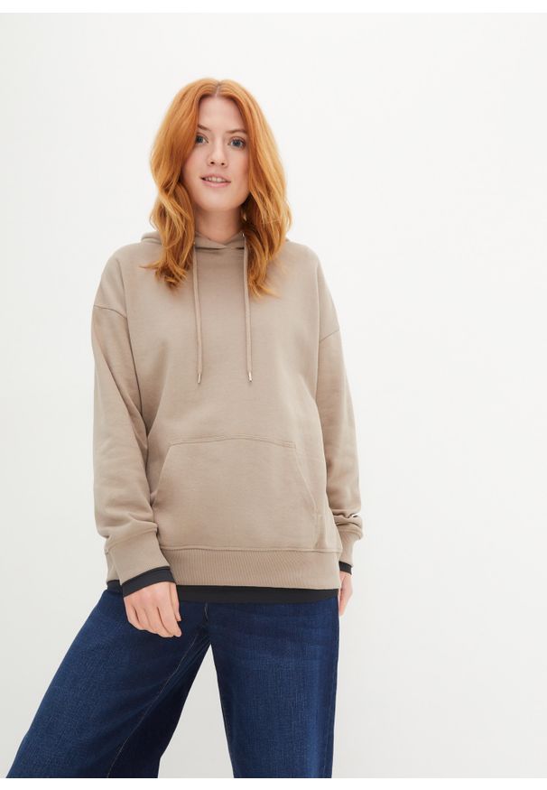 bonprix - Bluza z kapturem oversized. Typ kołnierza: kaptur. Kolor: brązowy