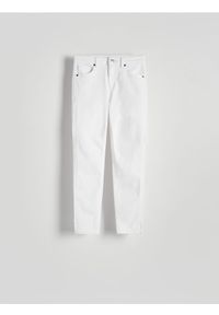 Reserved - Jeansy push up - biały. Kolor: biały