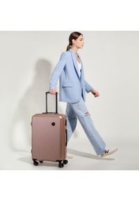 Wittchen - Średnia walizka z ABS-u w ukośne paski pudrowy róż. Kolor: różowy. Materiał: guma. Wzór: paski. Styl: elegancki #3