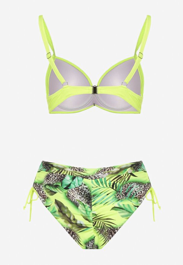 Born2be - Jasnozielone Bikini Biustonosz i Majtki Figi ze Ściągaczami w Tropikalny Wzór Sadeille. Kolor: zielony