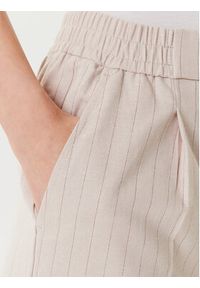United Colors of Benetton - United Colors Of Benetton Chinosy 49KBDF090 Beżowy Slim Fit. Kolor: beżowy. Materiał: bawełna #5