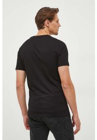 Guess t-shirt bawełniany kolor czarny z nadrukiem. Kolor: czarny. Materiał: bawełna. Długość rękawa: krótki rękaw. Długość: krótkie. Wzór: nadruk. Styl: klasyczny #2