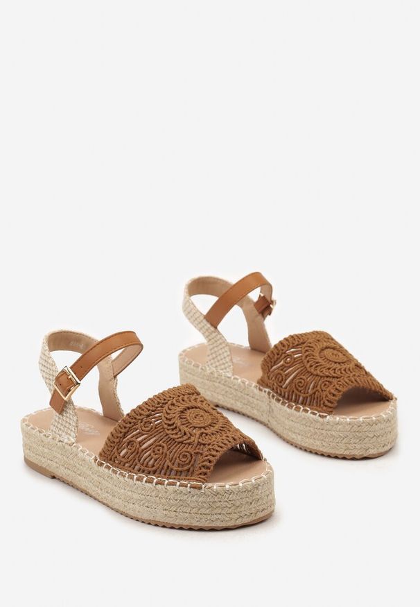 Renee - Brązowe Sandały Espadryle z Plecionym Noskiem Peep Toe i Jutową Platformą Drelpa. Nosek buta: otwarty. Zapięcie: pasek. Kolor: brązowy. Sezon: lato, wiosna. Obcas: na platformie. Styl: boho. Wysokość obcasa: średni