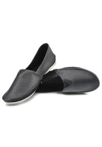 Czarne Baleriny Maciejka Damskie Skórzane Buty. Okazja: na co dzień. Kolor: czarny. Materiał: skóra. Szerokość cholewki: normalna. Styl: casual, klasyczny, elegancki
