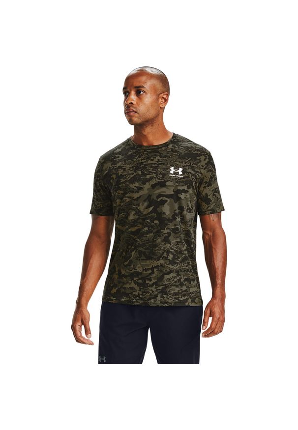 Podkoszulek Under Armour Ua ABC Camo, Zielony. Kolor: zielony, wielokolorowy. Materiał: bawełna, materiał. Długość rękawa: krótki rękaw. Długość: krótkie