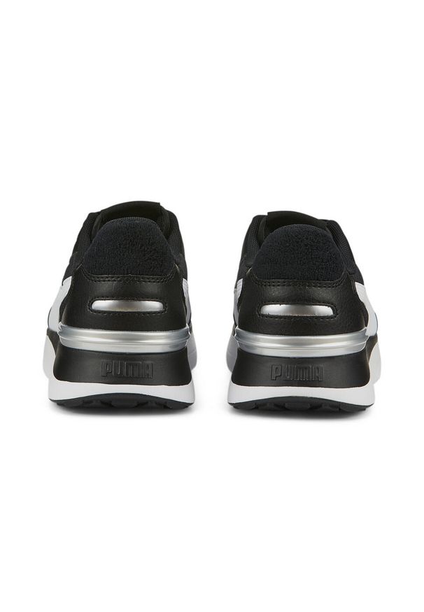 Buty do chodzenia dla dzieci Puma R78 Voyage Soft JR. Zapięcie: sznurówki. Kolor: biały, czarny, wielokolorowy. Materiał: guma, syntetyk, tkanina, materiał. Szerokość cholewki: normalna. Sport: turystyka piesza