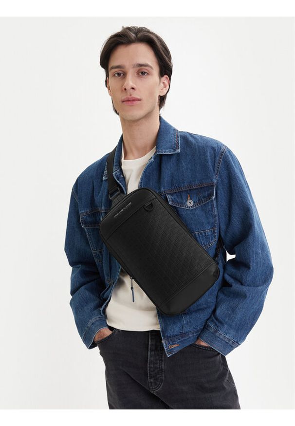 TOMMY HILFIGER - Tommy Hilfiger Saszetka Th Modern Slingpack AM0AM14024 Czarny. Kolor: czarny. Materiał: skóra