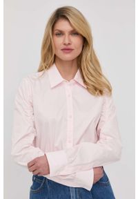 Miss Sixty koszula bawełniana damska kolor różowy regular z kołnierzykiem klasycznym. Okazja: na co dzień. Typ kołnierza: kołnierzyk klasyczny. Kolor: różowy. Materiał: bawełna. Wzór: aplikacja. Styl: klasyczny #2