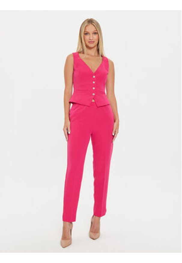 Guess Spodnie materiałowe W4YB52 WFWX2 Różowy Regular Fit. Kolor: różowy. Materiał: syntetyk