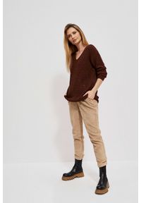 MOODO - Sweter z metaliczną nitką kasztanowy. Kolor: brązowy. Materiał: akryl #1